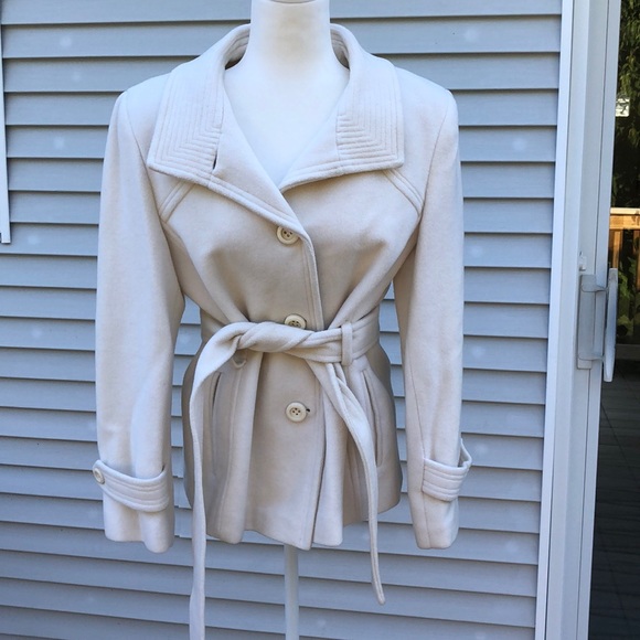 Anne Klein Jackets & Blazers - Ann Klein Cream/white jacket with gloves